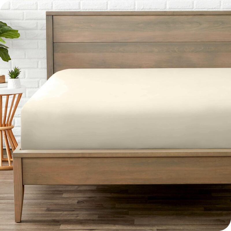 Fitted Bottom Sheet Queen Size - Premium 1800 Microfiber - Ultra-Soft Hotel Luxury - Deep Pocket - Durable and Long Lasting - Fitted Sheet (Queen, Sand)